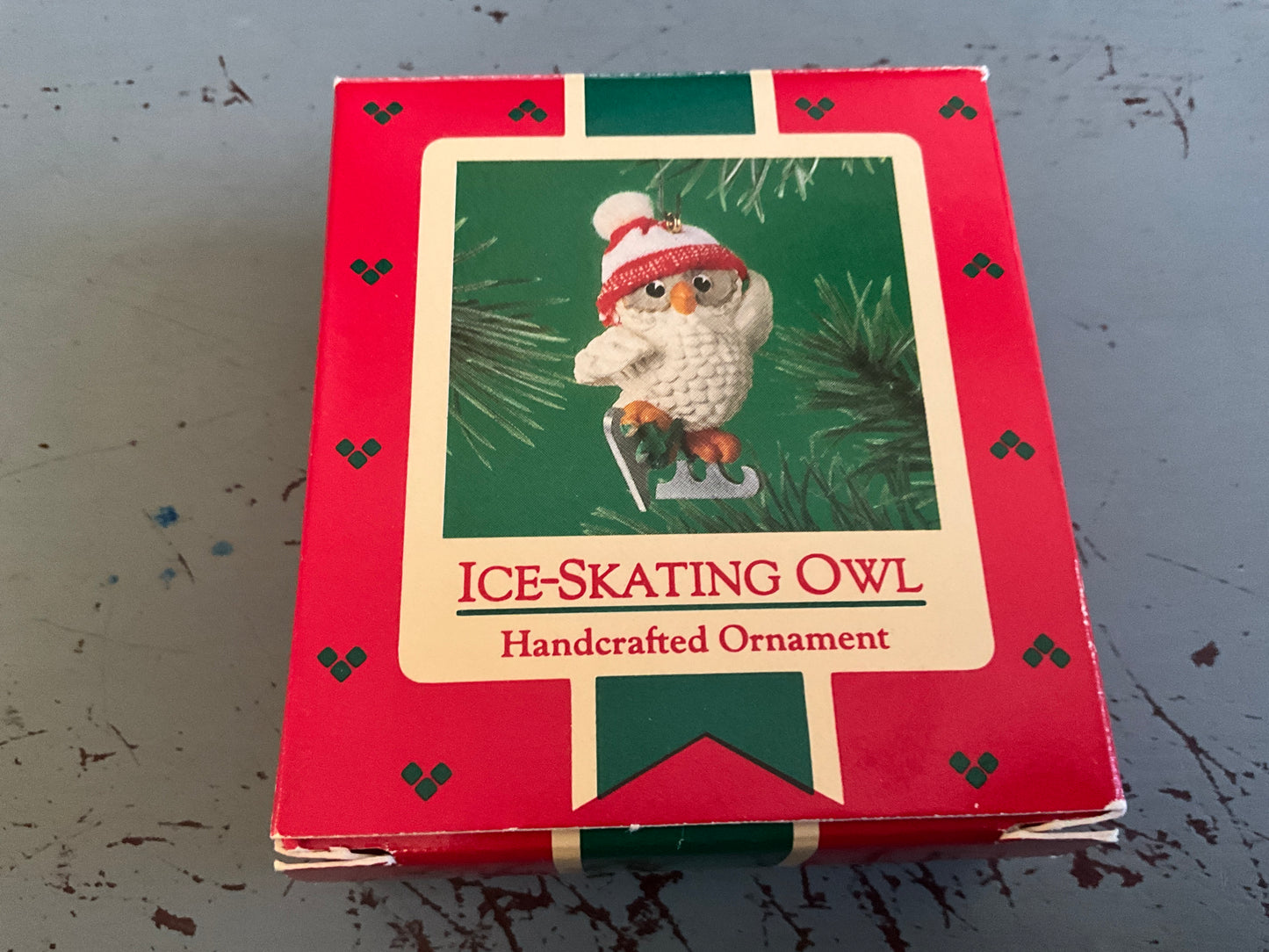 Hallmark Ice-skating Owl 1985 Keepsake Ornament QX476-5