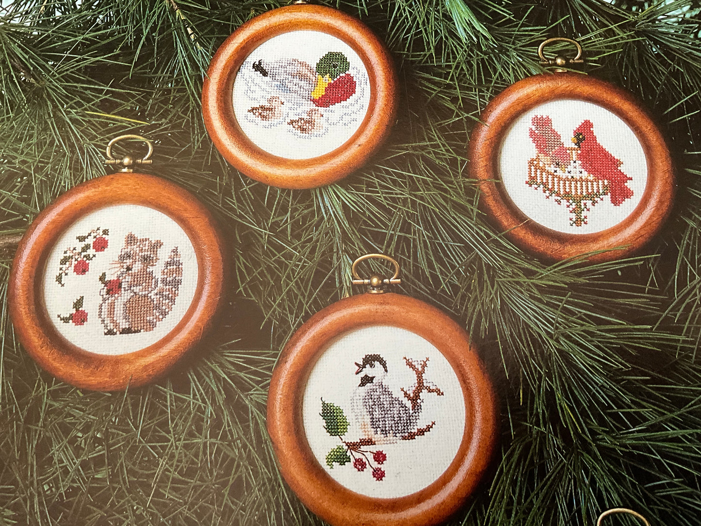 Carolina Cross Stitch Woodland Christmas Series Leaflet No. 6 counted cross stitch chart