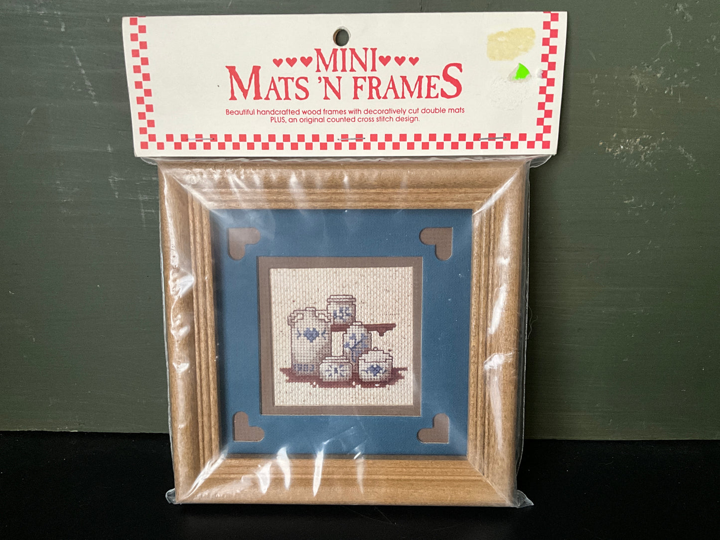 Mini Mats N Frames wooden 6 by 6 inch frame with crock set chart