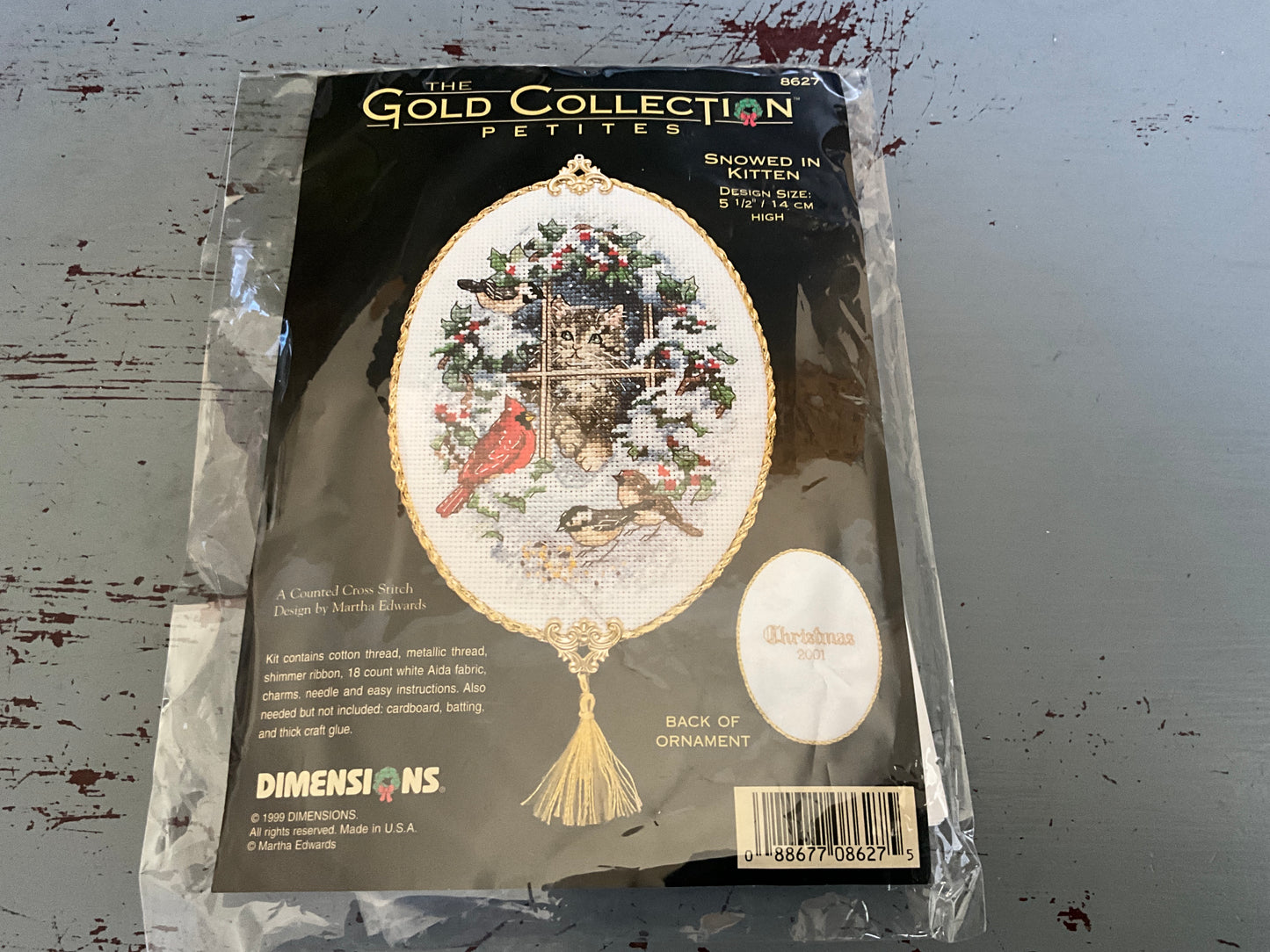 Dimensions Gold Collection snowed In Kitten 8627 cross stitch kit