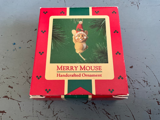 Hallmark Merry Mouse 1985 Keepsake Ornament QX403-2