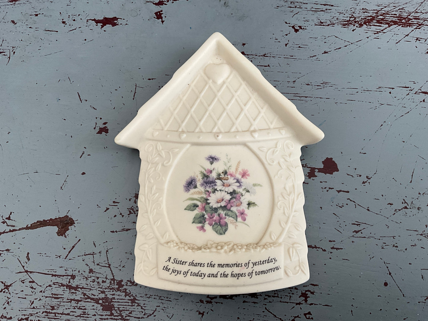 Hearts & Flowers Heritage Collection A sister shares vintage 1995 wall hanging