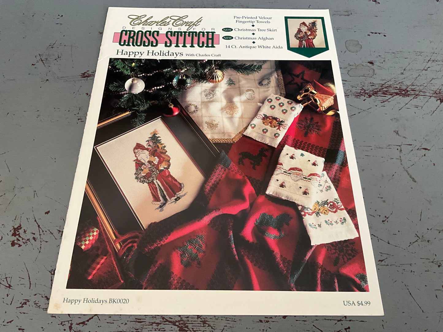 Charles Craft Happy Holidays BK0020 Designs For Cross Stitch