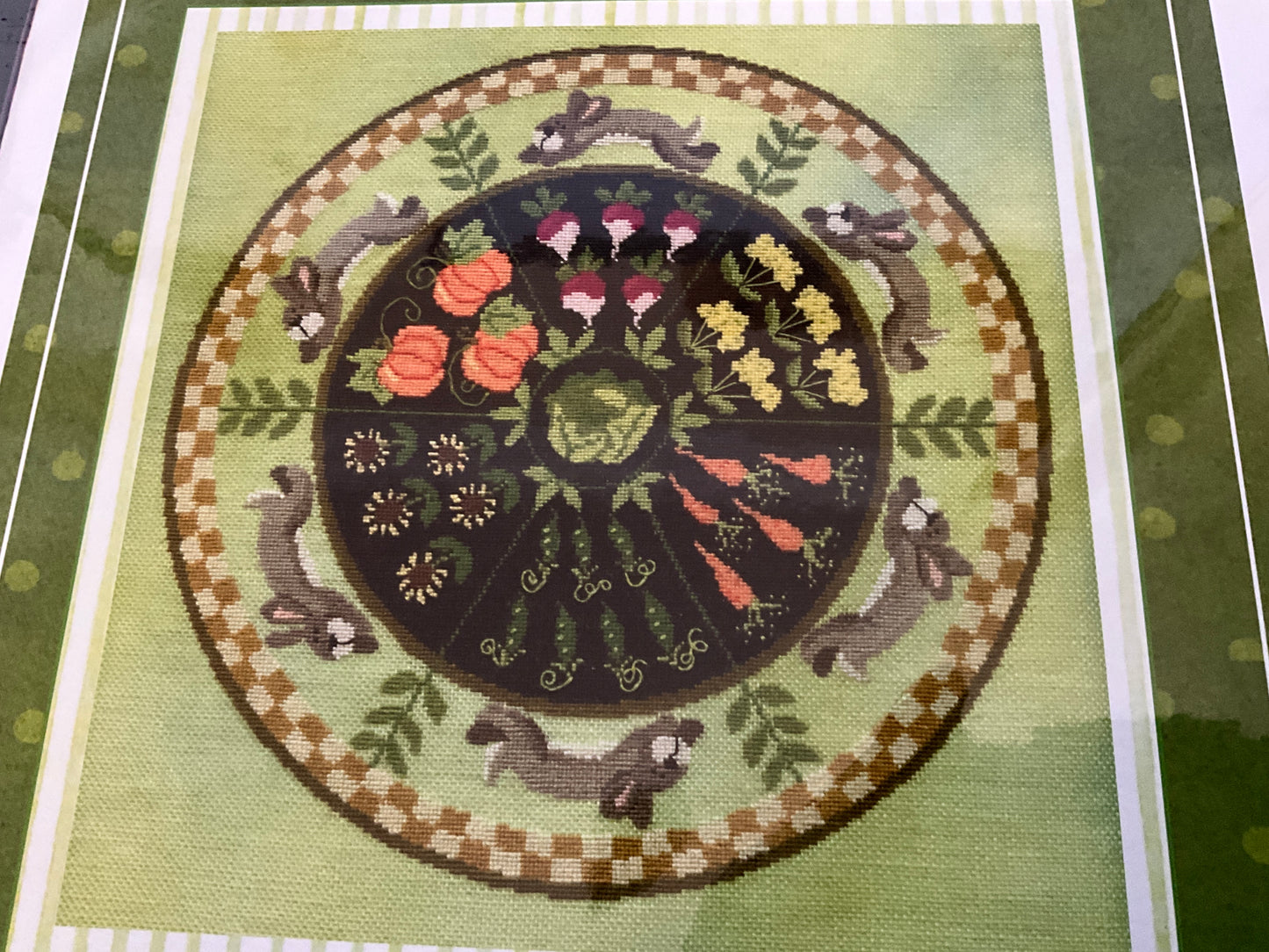 Teresa Layman Designs The Bunny Run Around counted cross stitch chart