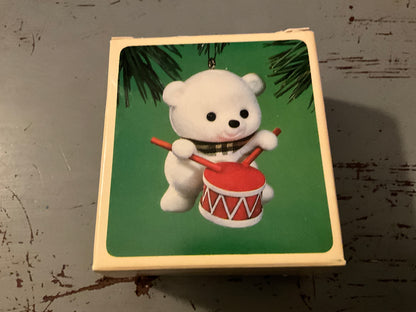 Hallmark Polar Bear Drummer.1984 Keepsake Ornament QX430-1