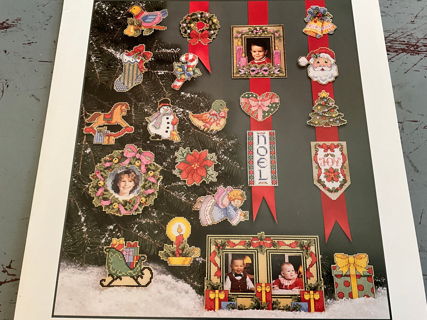 Dimensions Holiday Sparkle by Karen Avery counted cross stitch chart