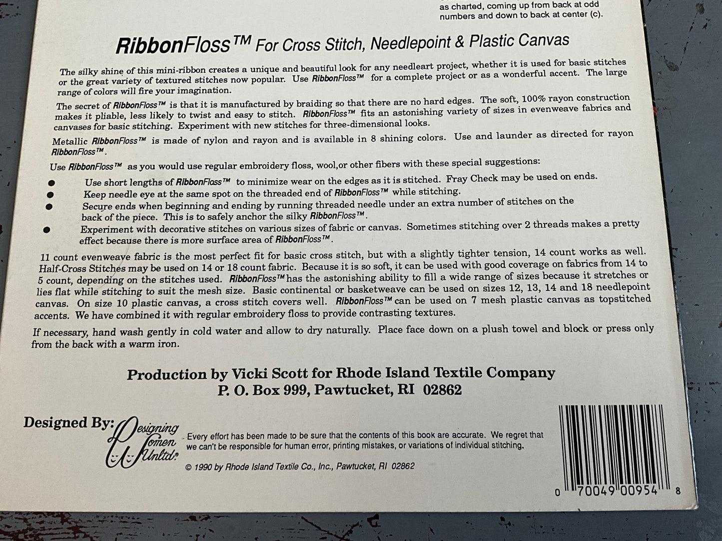 Ribbon floss Santa’s & Angels #8374 counted cross stitch chart