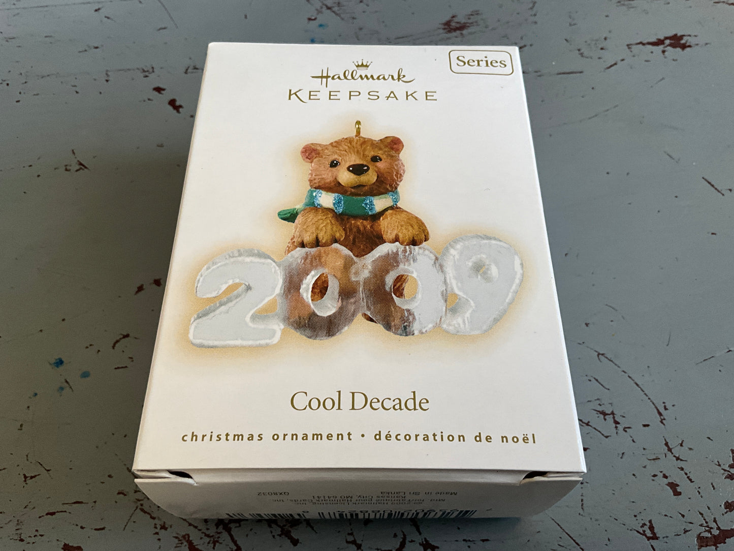 Hallmark Cool Decade 2009 Keepsake Ornament QX8032