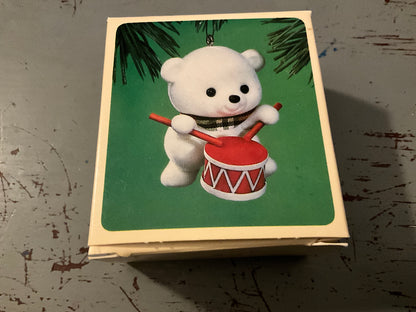 Hallmark Polar Bear Drummer.1984 Keepsake Ornament QX430-1