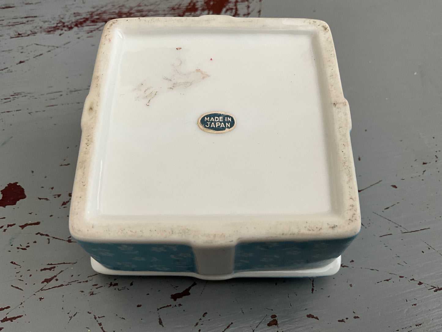 Delightful light blue floral bowed lid porcelain ring/trinket box made in Japan