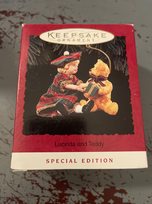 Hallmark Lucinda and Teddy Special Edition 1994 Keepsake Ornament QX481-3