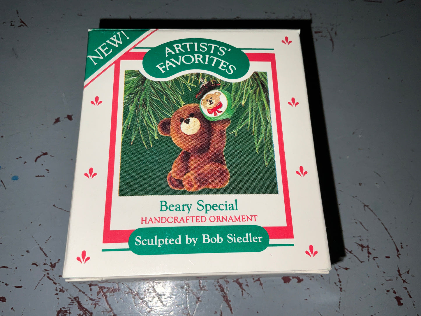 Hallmark Beary Special 1987 Keepsake Ornament QX455-7