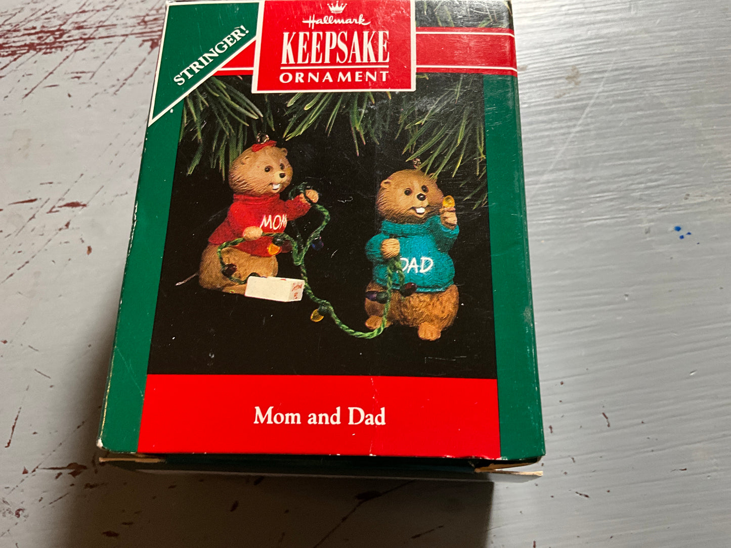 Hallmark Mom and Dad.Beavers 1992 Keepsake Ornament QX467-1