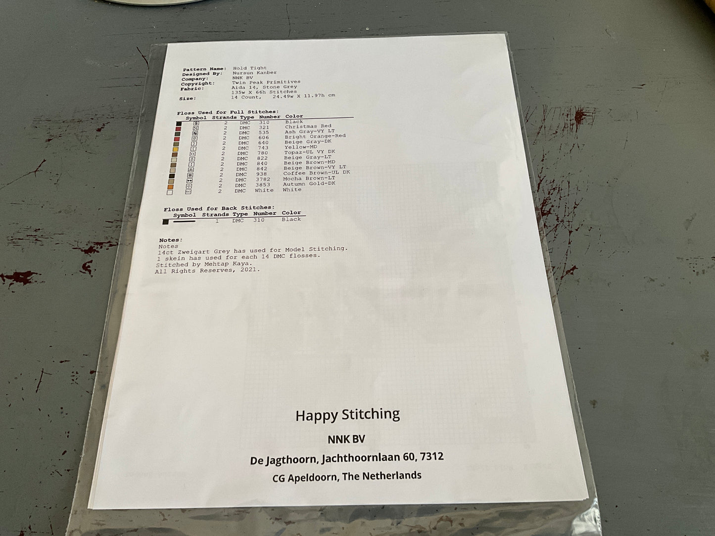 Twin Peak Primitives Hold Tight counted cross stitch chart