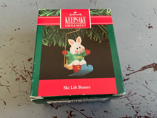 Hallmark Ski Lift Bunny 1991.Keepsake Ornament QX544-7