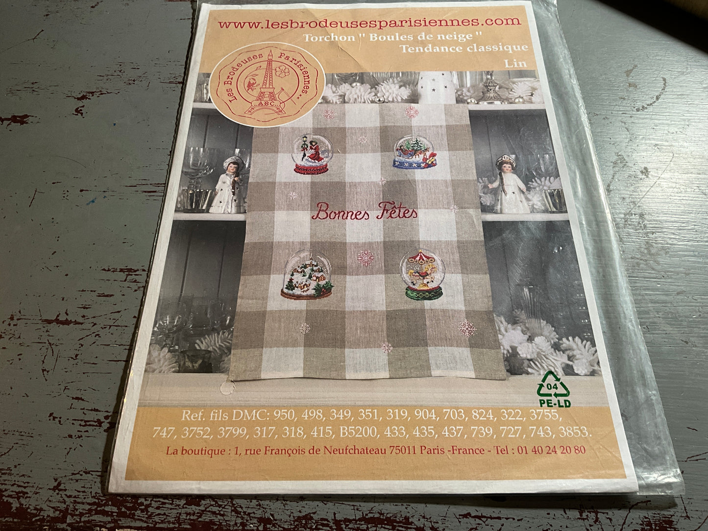 Les Brodeuses Parisiannes Torchon “Boules de neig” Tendance classique Lin counted cross stitch chart*