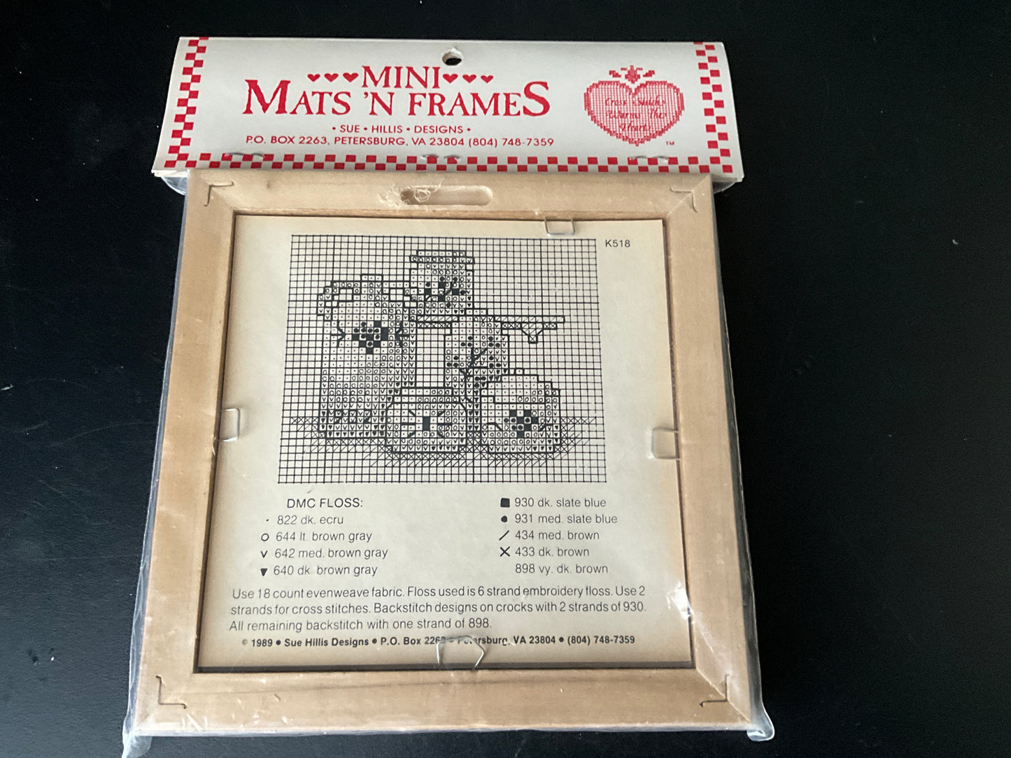 Mini Mats N Frames wooden 6 by 6 inch frame with crock set chart