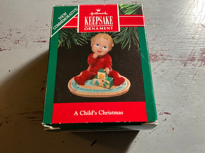 Hallmark A Child’s Christmas.1991 Keepsake Ornament QX488-7