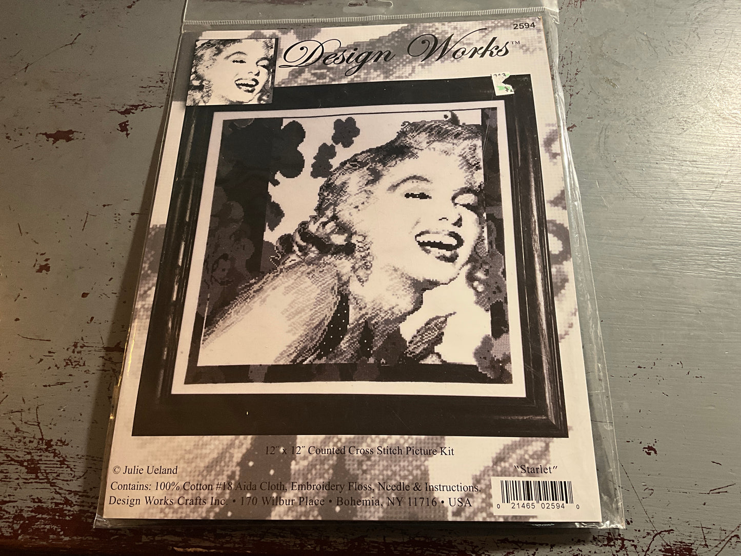 Design Works Marilyn Monroe counted cross stitch kit