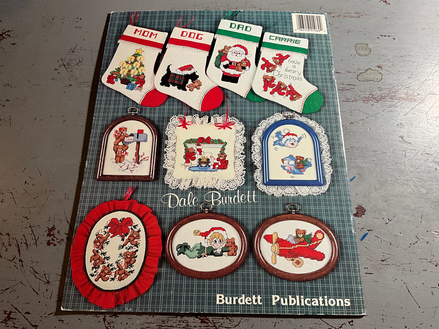 Dale Burdett a Bearkin Christmas DB-69 counted cross stitch chart