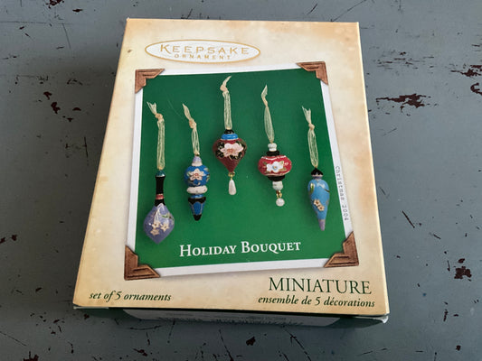 Hallmark Holiday Bouquet 2004 Miniature Die Cast Metal Keepsake Ornament QXM5244