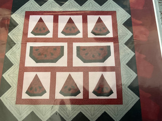 Pie Plate Patterns August (watermelon) Wallhanging quilt pattern
