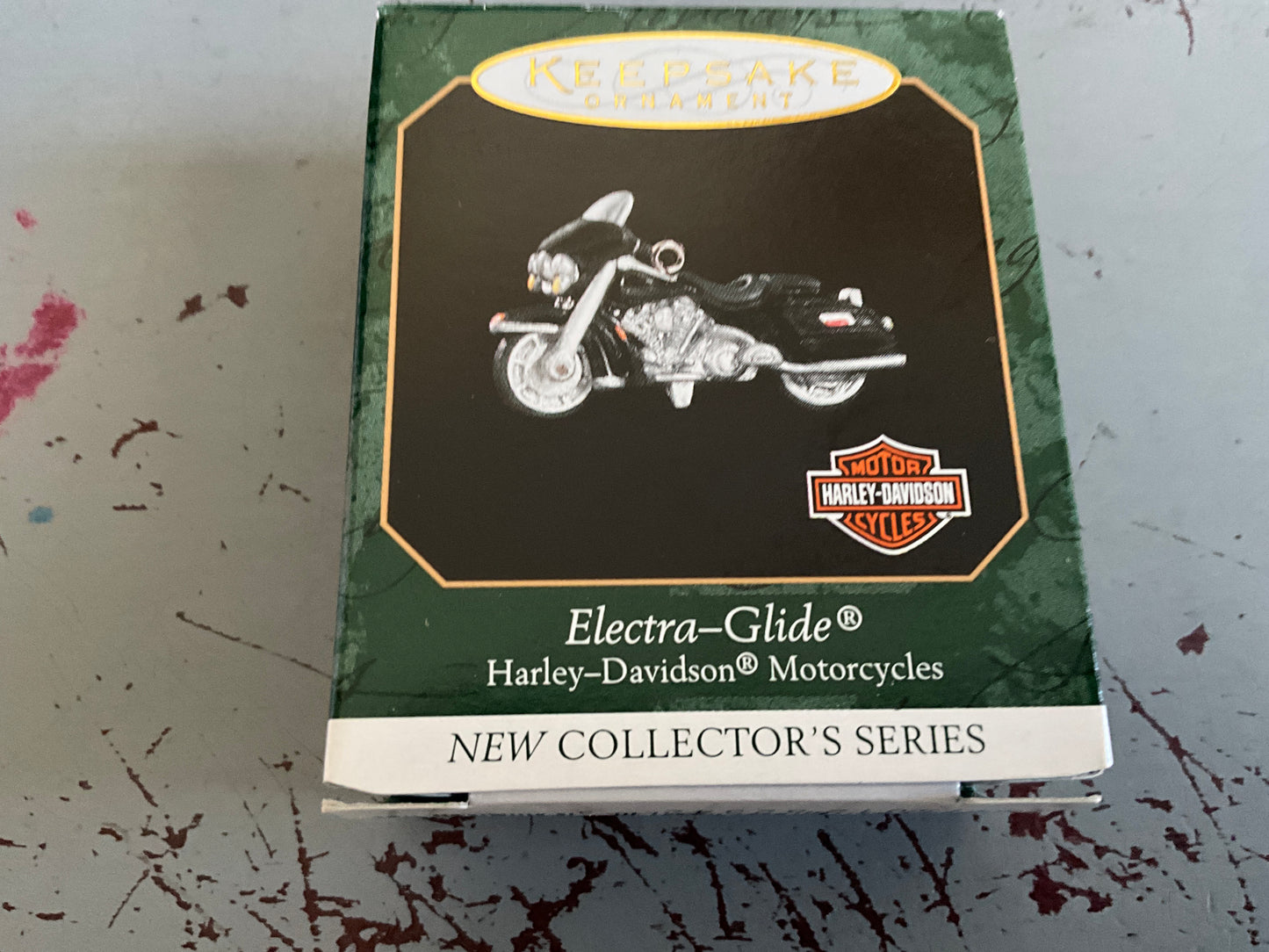 Hallmark Electra-Glide 1999 Harley Davidson Motorcycles series Keepsake Ornament QXI6137