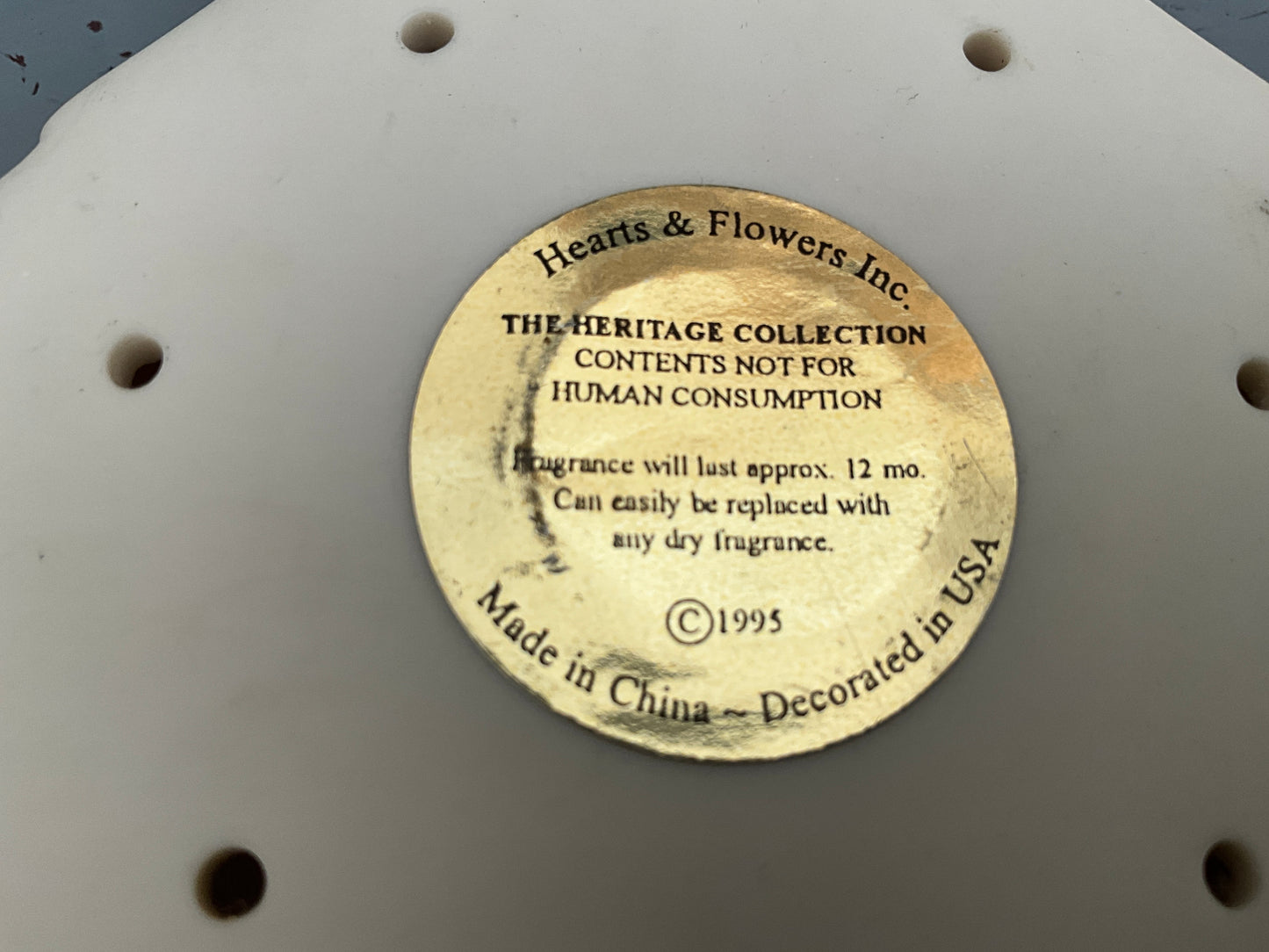 Hearts & Flowers Heritage Collection A sister shares vintage 1995 wall hanging