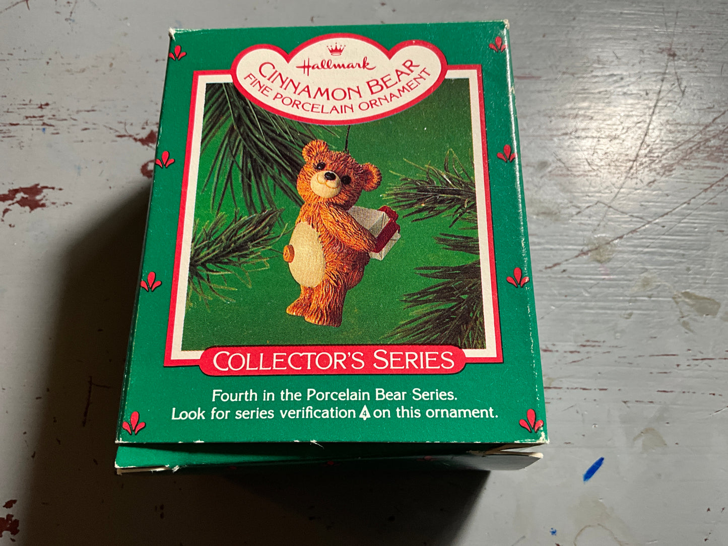 Hallmark Cinnamon Bear #4 1986 Keepsake Ornament QX405-6