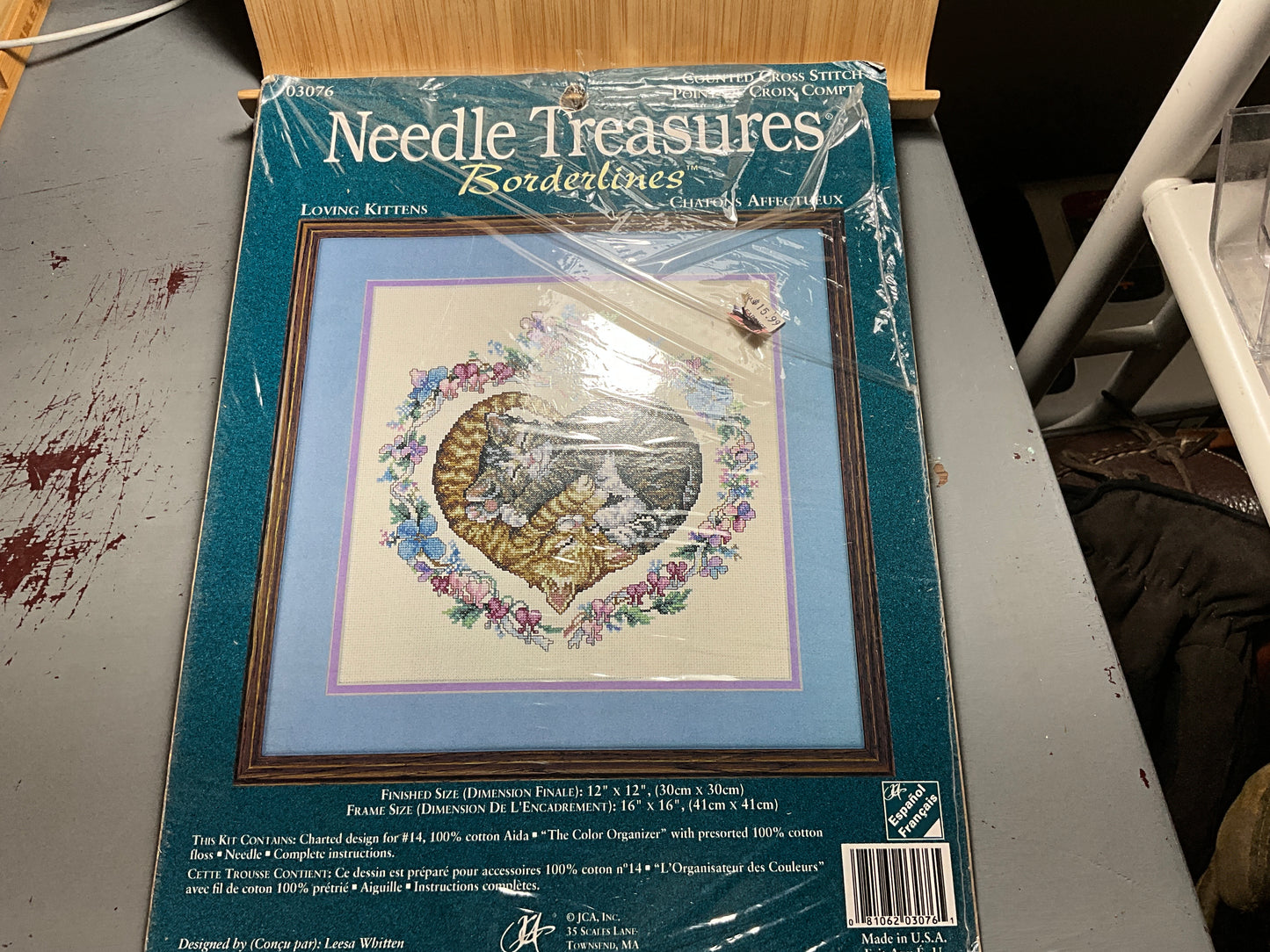 Needle Treasures Borderlines Loving Kittens cross stitch kit