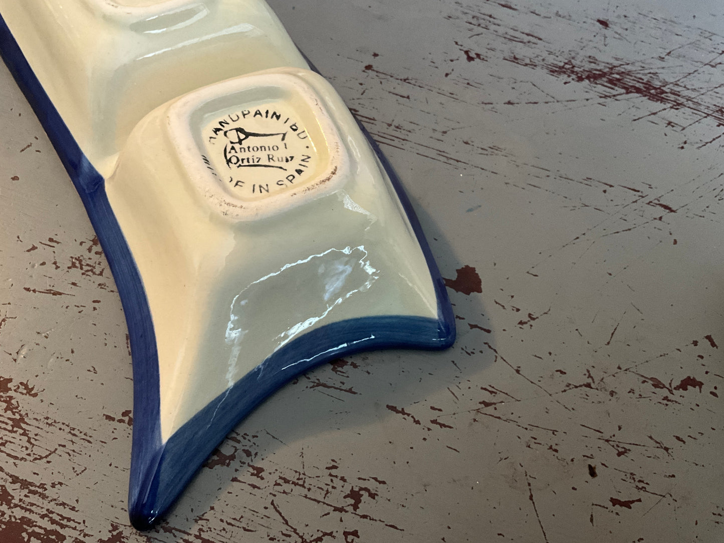 Fastástico divided serving/trinket dish Antonio Ortiz Ruiz Hand Painted in Spain blue & green floral glazed pottery