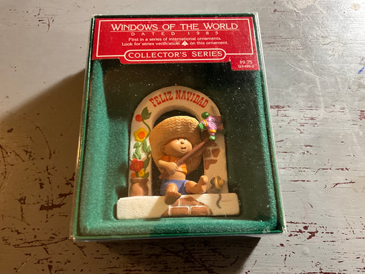 Hallmark Feliz Navidad #1 Windows of the World Collection.1985 Keepsake Ornament QX490-2