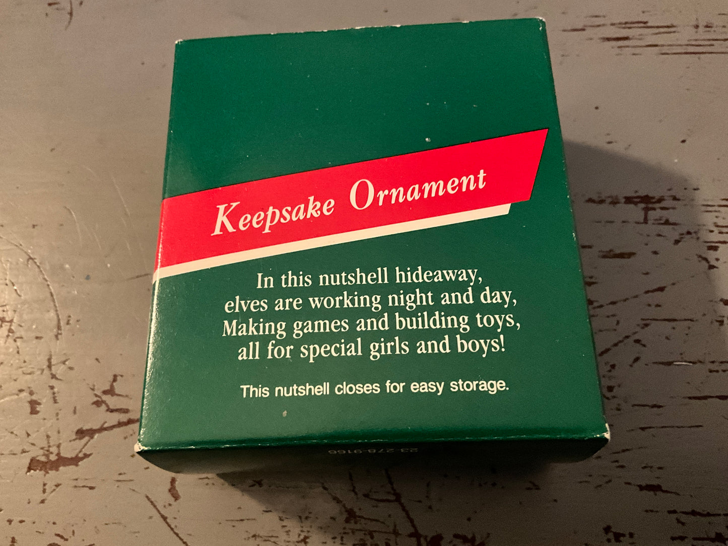 Hallmark Nutshell Workshop.1989 Keepsake Ornament QX487-2