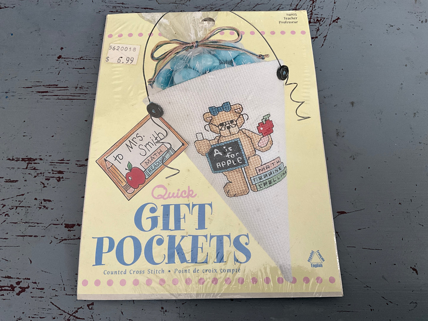 Leisure Arts Gift Pockets Teacher 114025 counted cross stitch chart