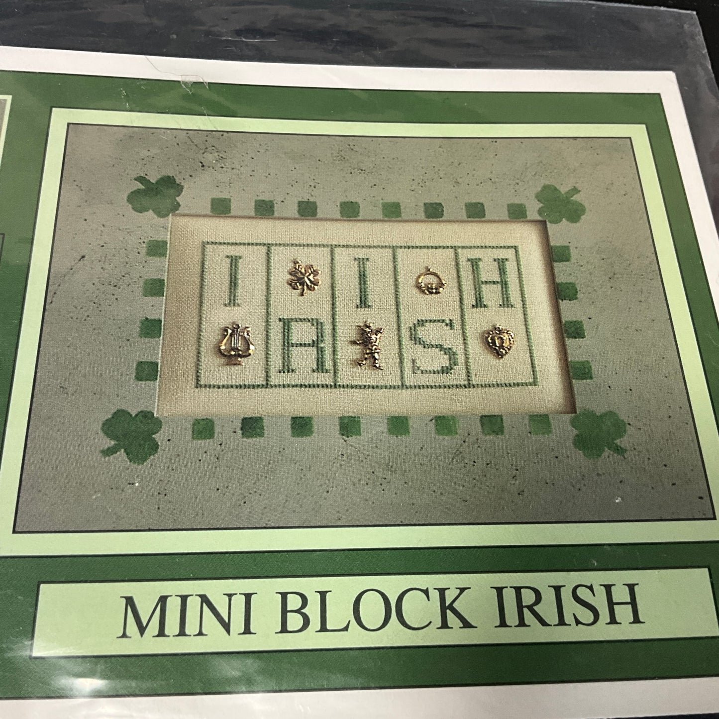Hinzeit Block Irish needlecraft chart with embellishments
