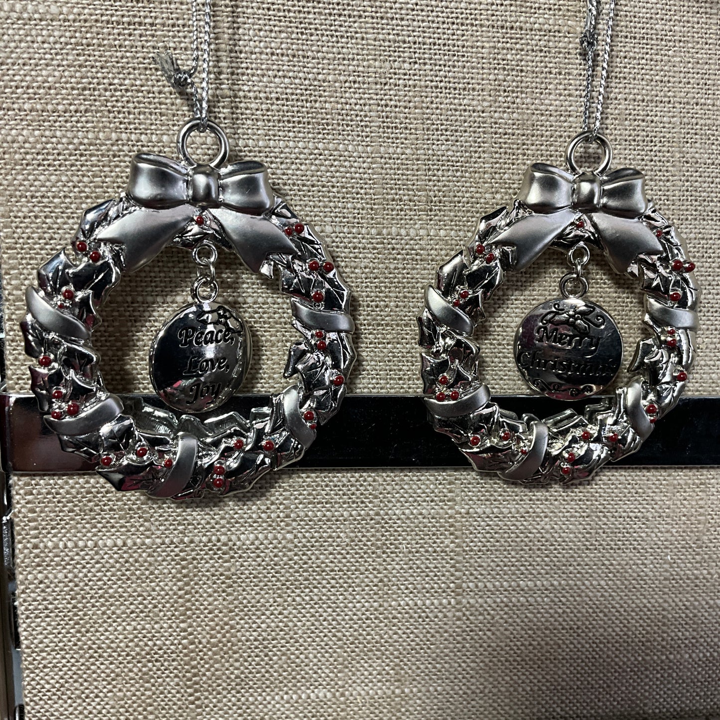 Wonderful wreaths set of 2 silver-tone with dangling Merry Christmas and Peace on Earth ornaments