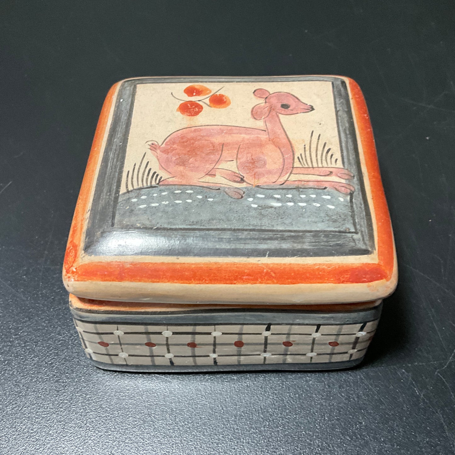 Tanela Baby Giraffe hand painted Mexican trinket box