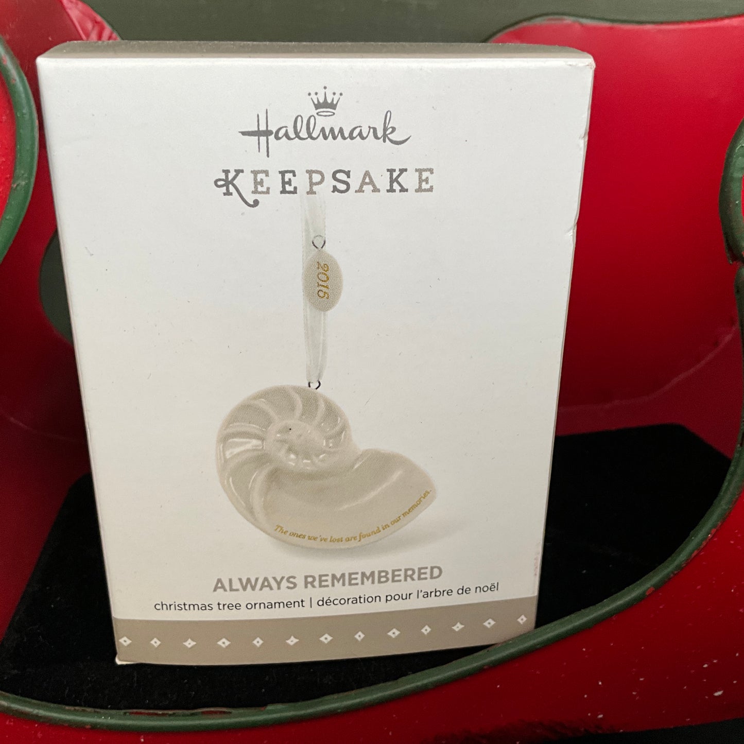 Hallmark choice Memories Keepsake ornaments see pictures and variations*