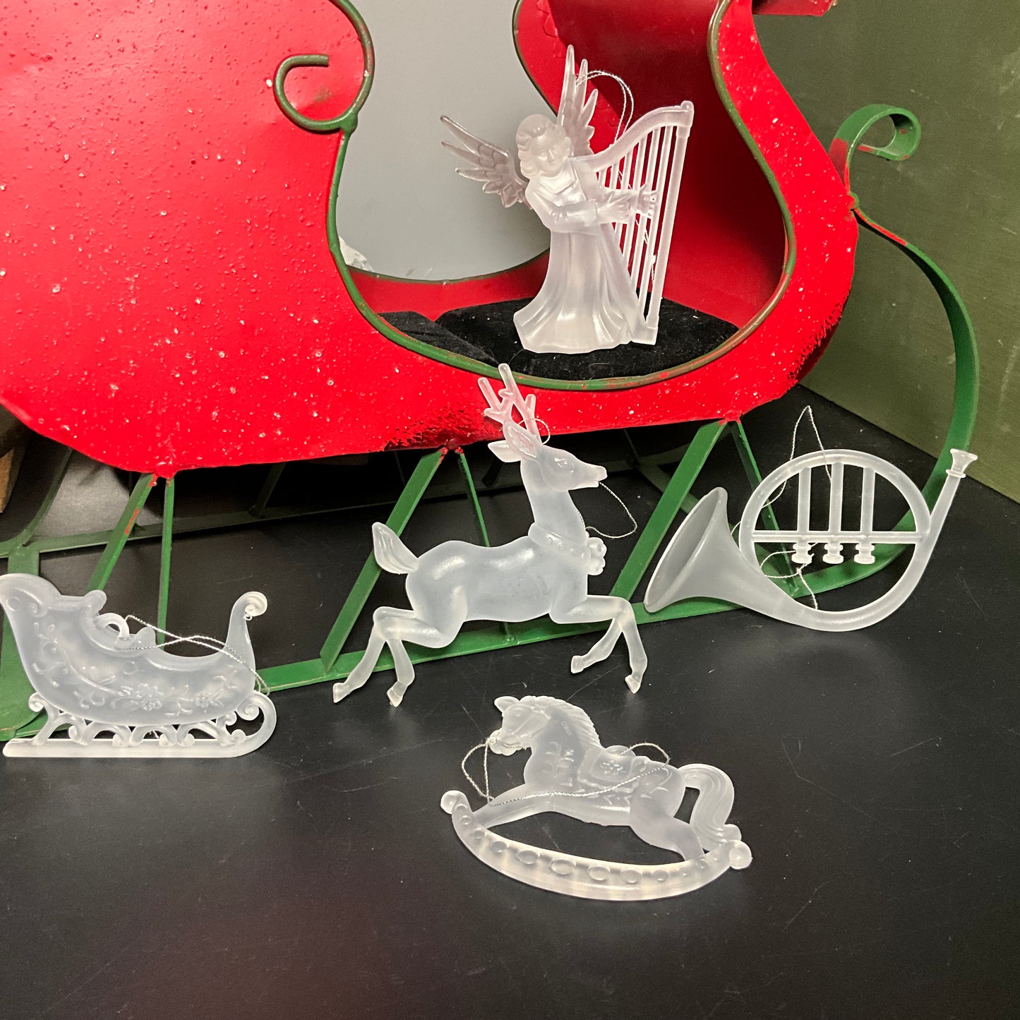 Fabulas frosted acrylic set of 5 vintage Christmas ornaments see description*