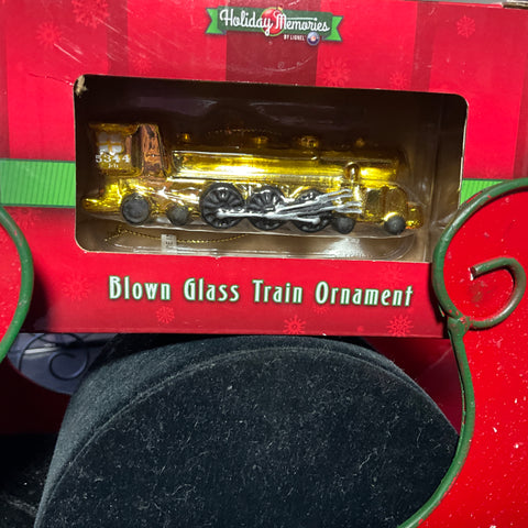 Holiday Memories by Lionel Blown Glass Train Ornament vintage 2015 gold-tone steam engine