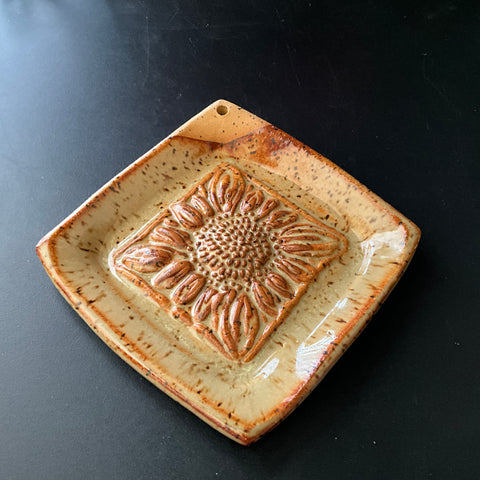 Red Hot Pottery sunflower raised on nice plate wall hanging
