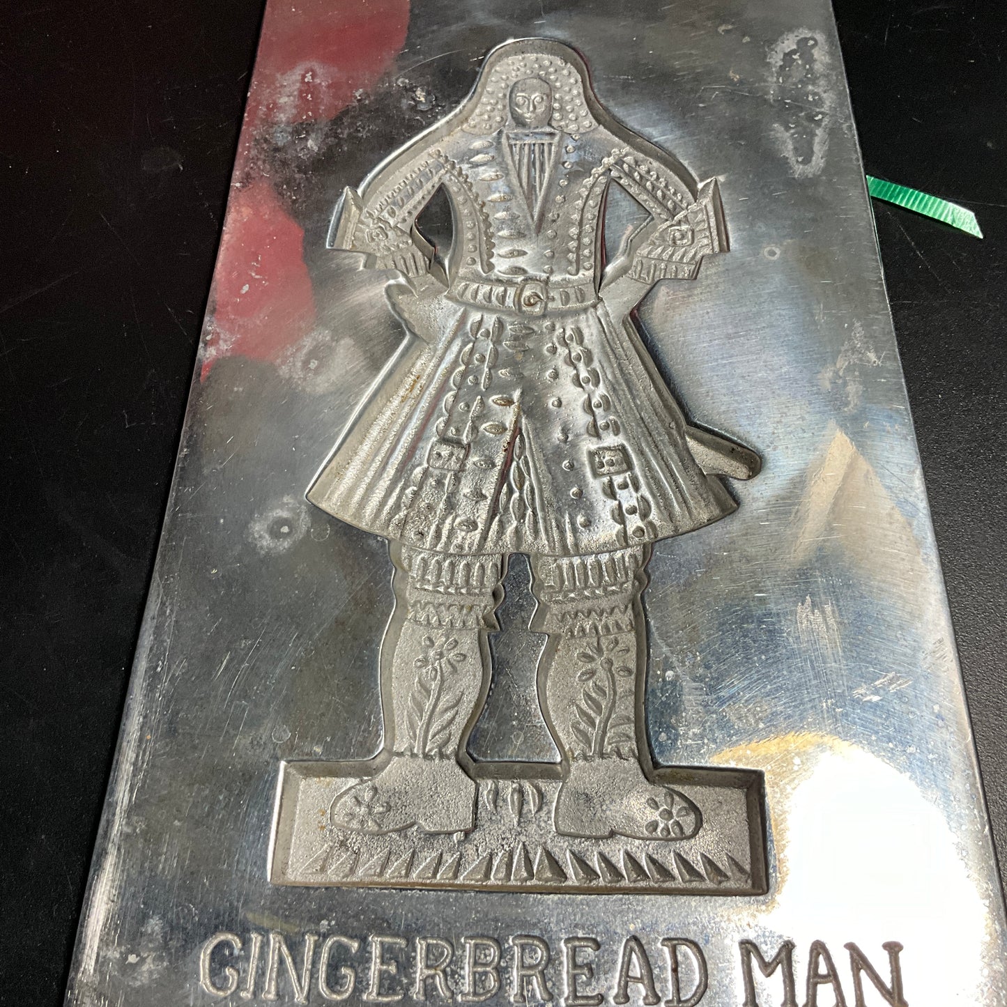 Gingerbread man CW-2420 Williamsburg Virginia vintage reproduction cast metal cookie mold*