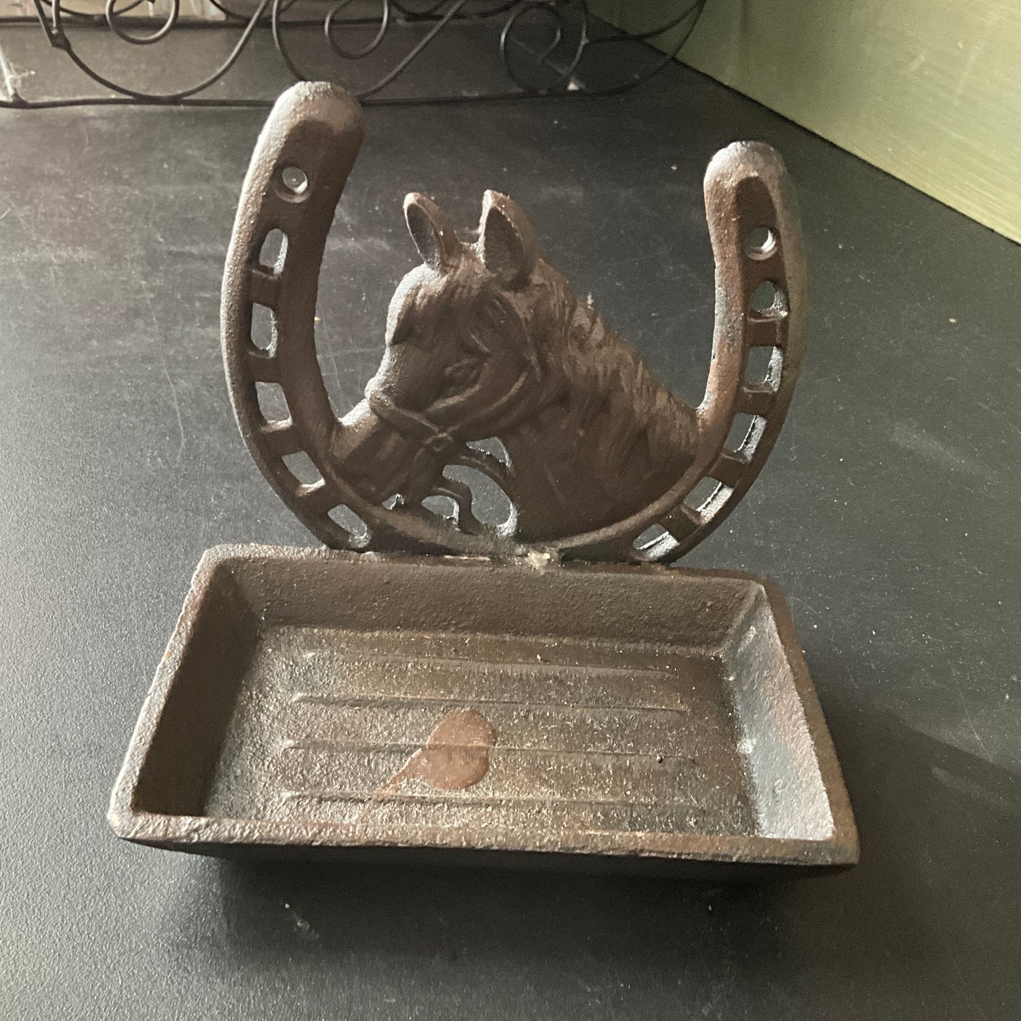 Horse in horseshoe cast iron wall hanging soap dish equestrian restoration home/barn decorative hardware
