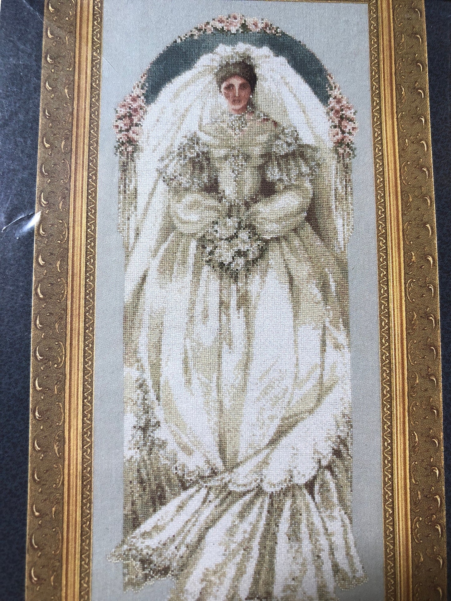 Lavender & Lace, White Lace, Stitch Count 140 by 341, Vintage 1996, Counted Cross Stitch Pattern