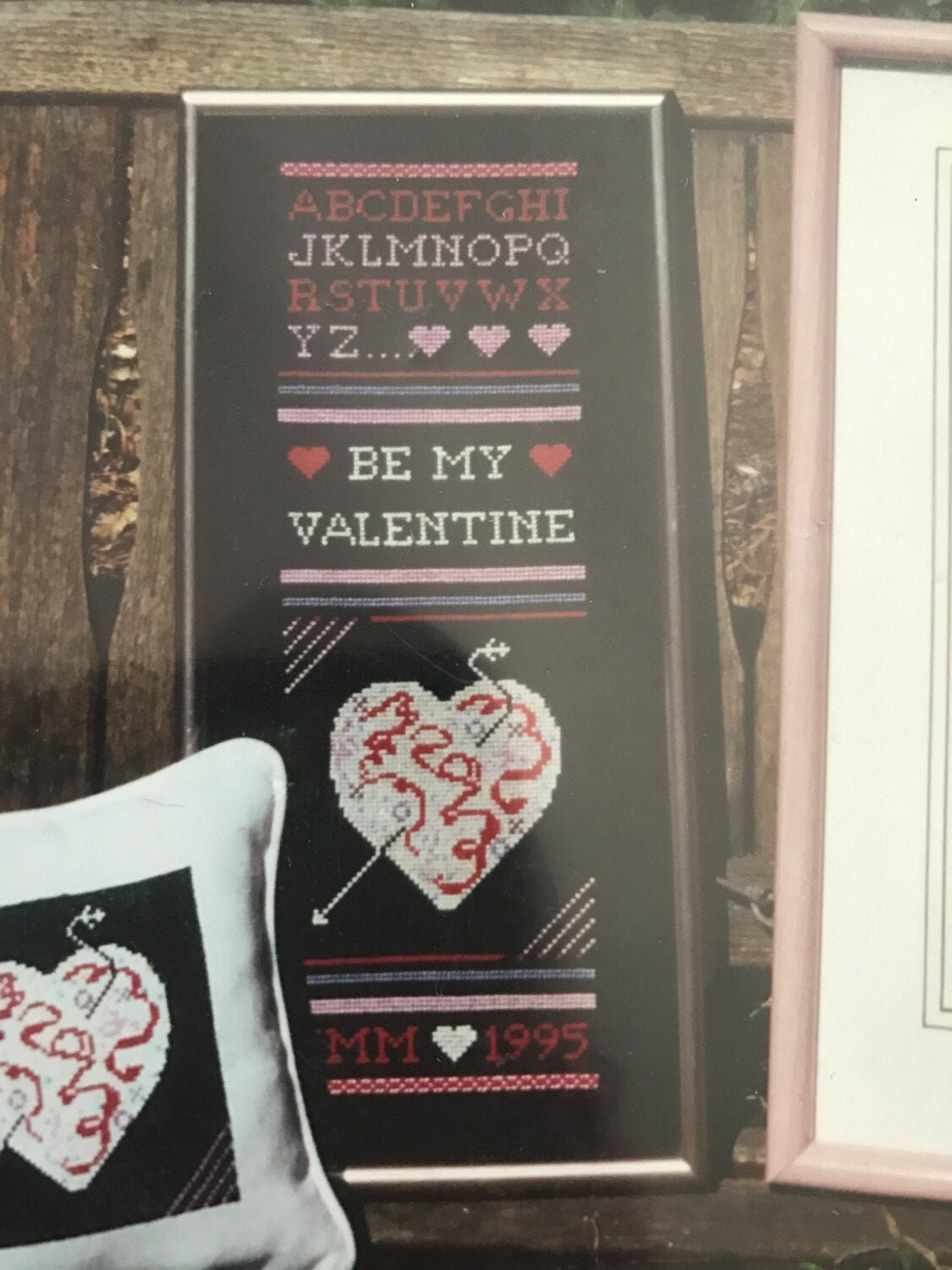 Valentines Day Marilynn and Jackie&#39;s Collectibles Funky Heart for black and white Vintage counted cross stitch kit