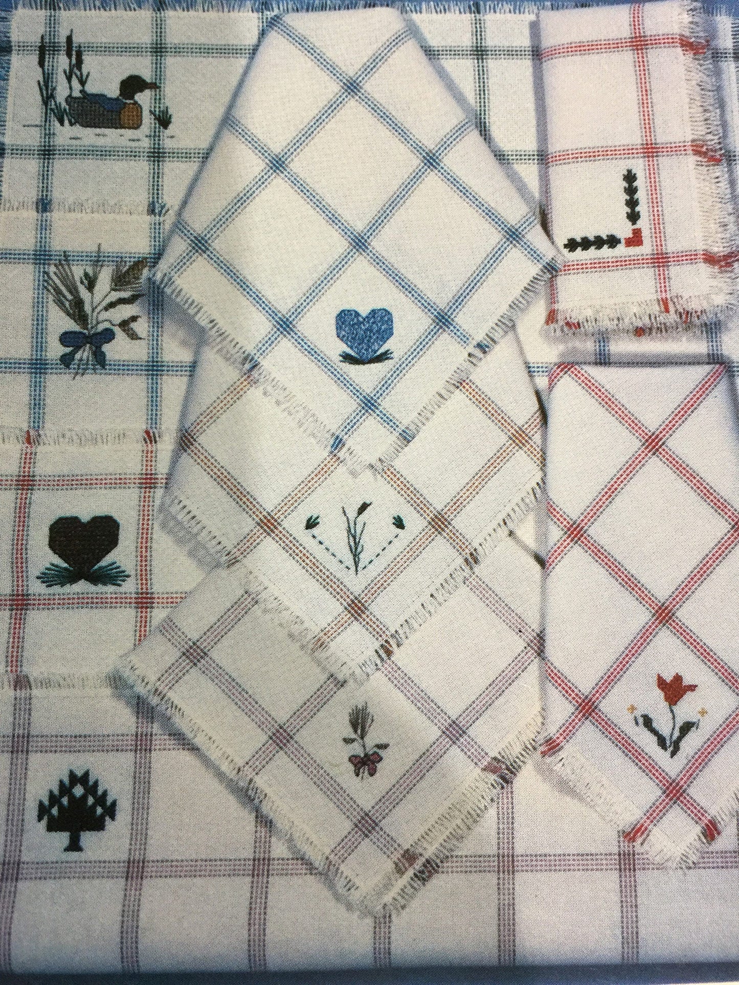 The Design Emporium, More Country Table Linens, by Brenda Davis Leaflet 5 Vintage 1985, Counted Cross stitch pattern