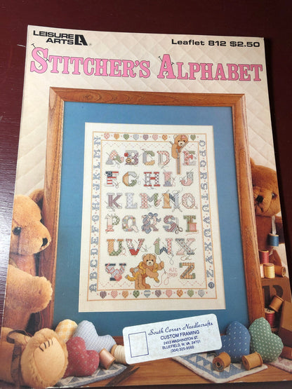 Stitcher&#39;s Alphabet, Leisure Arts, Leaflet 812, Vintage 1989, Counted Cross Stitch Pattern