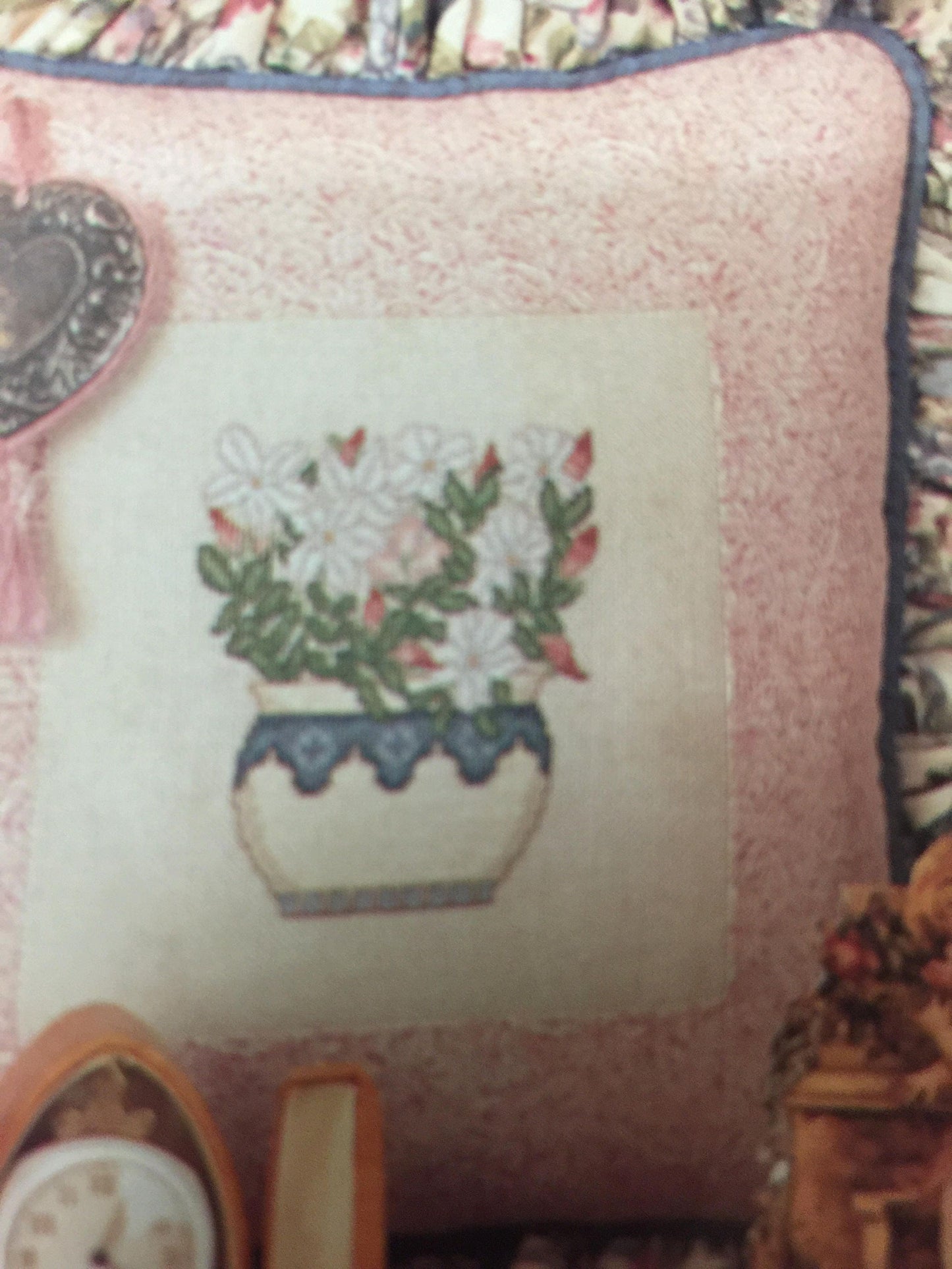 The Hearts Content Jasmin Pot Leaflet 15 designed by Maureen Appleton Vintage 1992 Counted Cross Stitch Chart