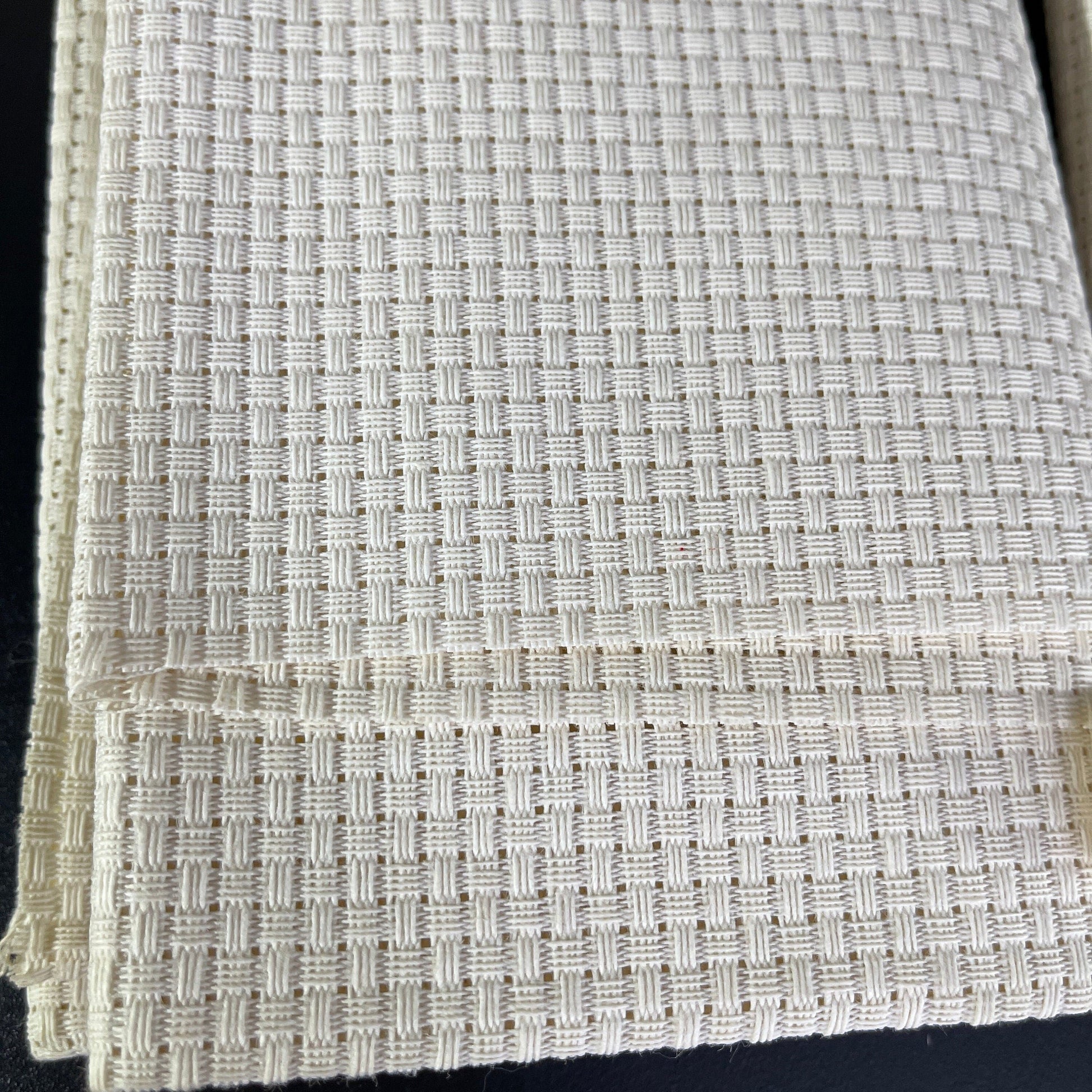 AIDA 6 count ivory 2 pieces 31 by 8 and 17 by 20 inches needlecraft fabric