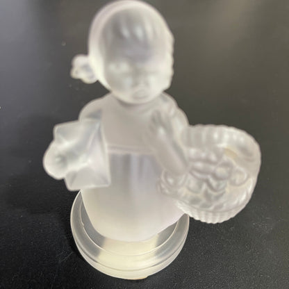 Goebel Crystal Hummel Meditation Girl with Basket vintage collectible figurine